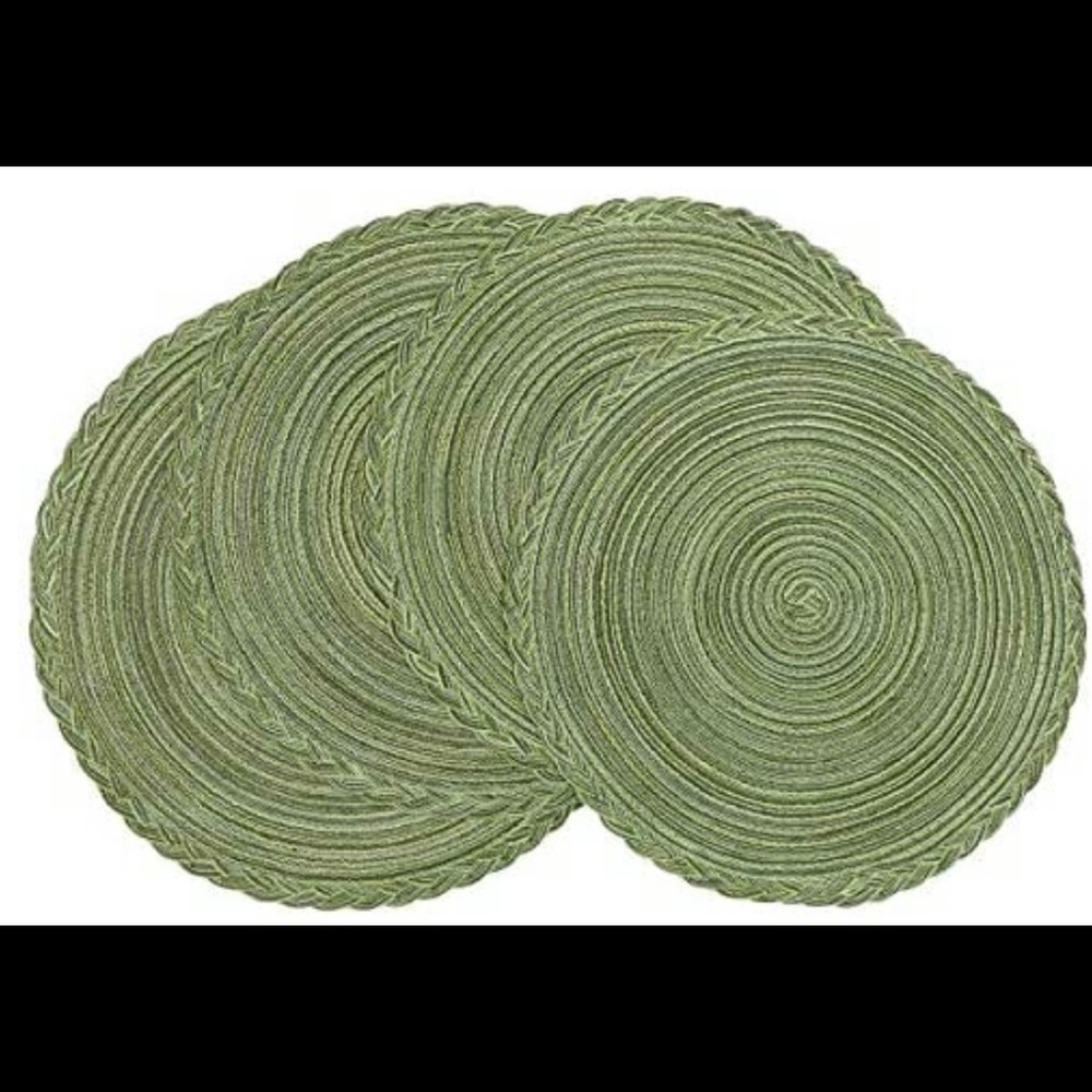 U'Artlines Indoor & Outdoor Round Cotton Placemats. Set of 4